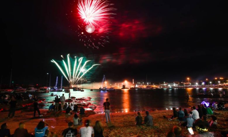 Australia day fireworks wollongong 2025